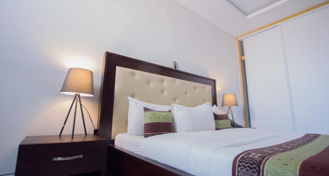 Hotel La Rose Blanche 阿比让 外观 照片