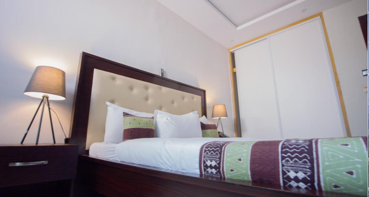 Hotel La Rose Blanche 阿比让 外观 照片