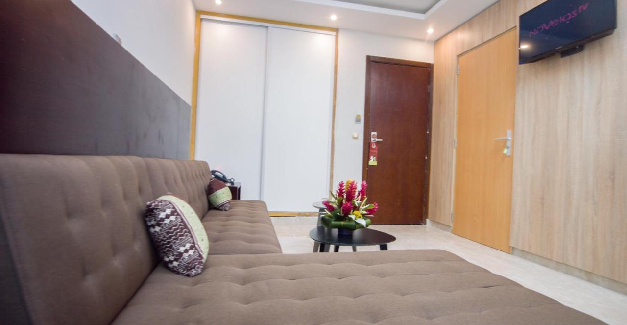 Hotel La Rose Blanche 阿比让 外观 照片